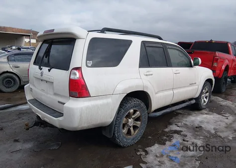 2007 Toyota 4Runner Sport V8 z USA, uszkodzony, nr VIN JTEBT14R170065623